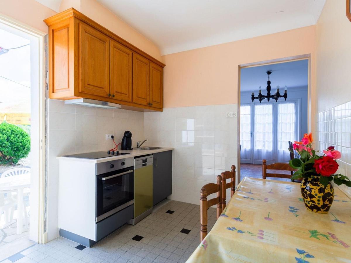 Basque Style House 15 Min From Bidart Beaches Holiday home